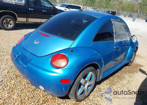 2004 Volkswagen New Beetle Coupe z USA, uszkodzony, nr VIN 3VWGK31C14M421194